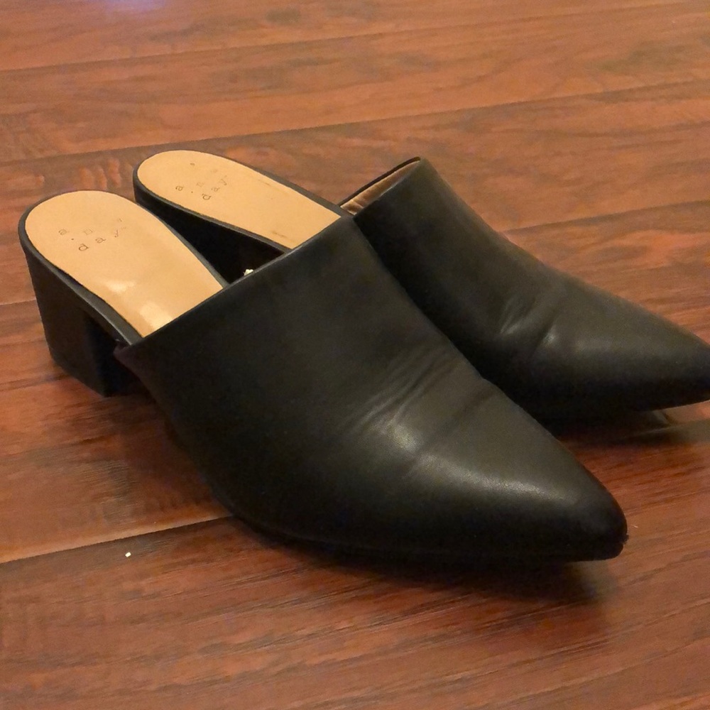 Heeled mules - black - size 7
